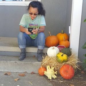 Meet your Posher, Lizzie